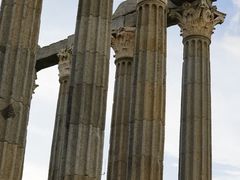 -埃武拉罗马神庙