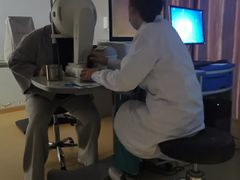 -上海大学附属上海和平眼科医院