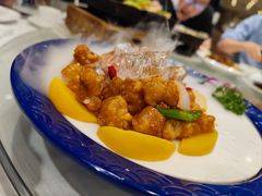 冰镇蜜桃猪颈肉-山泉公馆酒家(广州东站店)