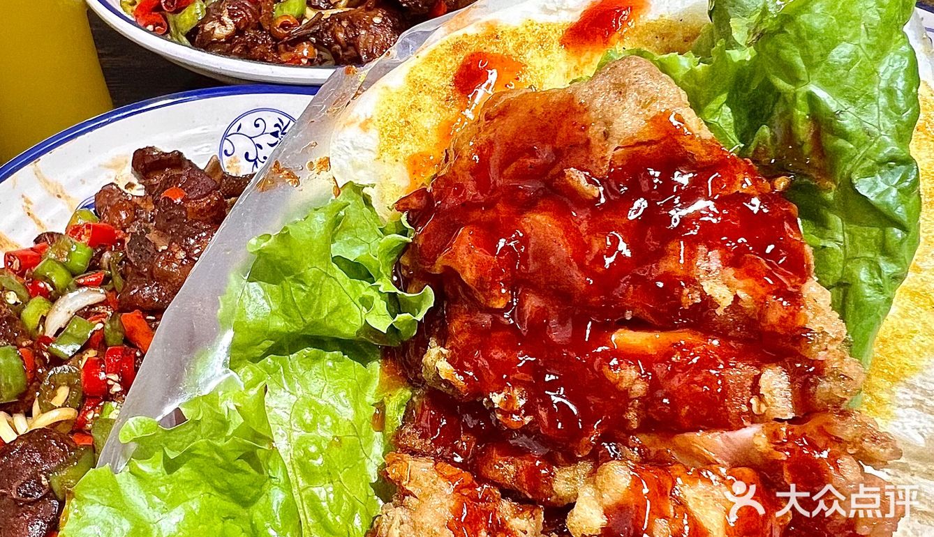 不用去徐州！济南经三路附近辣子鸡拌面！！