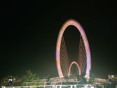 -南京眼步行桥