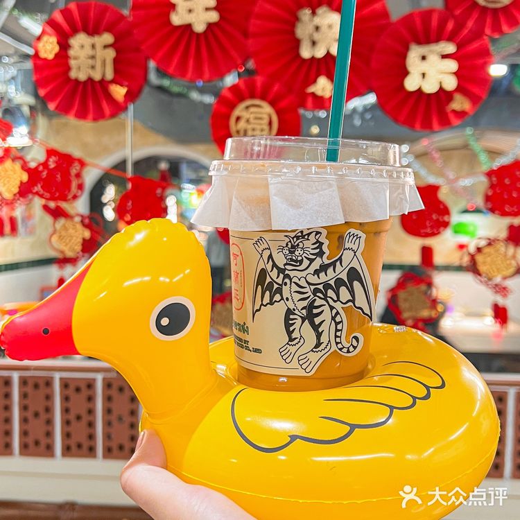 快来何蘭正暖冬新品，get🐰兔年日历‼️