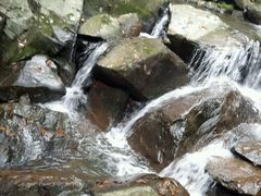 android_upload_pic-藏龙百瀑风景区