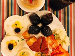 -Hoang Yen Vietnamese Cuisine