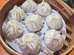 -莱莱小笼·乔艾