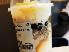 厚烧蛋糕波波牛乳茶-喜茶(深圳东门1234店)