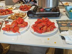 -金马门国际美食百汇(珞喻路店)