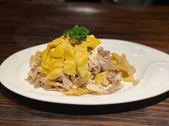 手撕盐焗鸡-维园悦谱·海派家常菜(乌鲁木齐南路店)