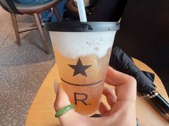 -星巴克臻选(上海合生汇1F店)