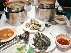 -领鲜活海鲜榴莲自助火锅(东门店)