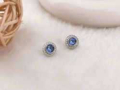 -威德钻石-克拉钻大本营(南京东路店)