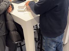 -Apple授权专营店(宝山万达店)