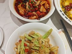 -渝是乎酸菜鱼(龙旗购物中心店)