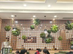 -佰搭果·广式茶餐厅(西华路店)