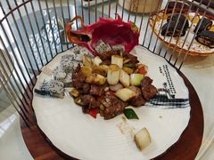 火龙果黑椒一口牛肉粒-顺德人家食府(黄金广场店)