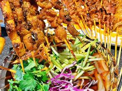 -卞二小串·鹤岗烧烤·坑烤(永定路店)