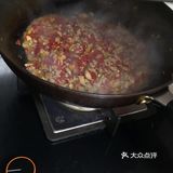 甜妈厨房之劲爆滚辣皮子肉