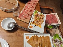 -佬土鹅肠火锅(解放路店)