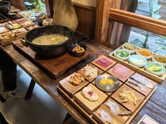 -银米·云南传统过桥米线(双廊黑金冠店)