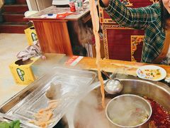 -金鼎雪山牦牛杂火锅(理县总店)