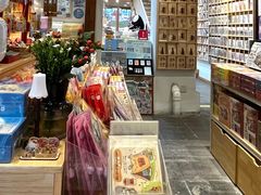 -猫的天空之城概念书店(苏州平江店)