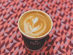 巨星澳白-Peet's Coffee皮爷咖啡(德基店)