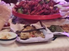 -海盗船. 龙虾烧烤. 酒馆