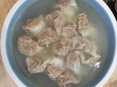 三鲜牛肉馄饨-老新隆牛肉锅贴(新街口店)