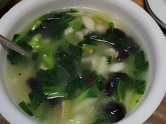 网红米筛爬-芦茨金富饭庄·25年老字号·专做稻草鸡