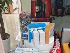 -茂菊口腔连锁(浦东南路店)