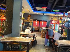 -老街烧烤大排档·地道湖北菜·龙虾馆(汉口火车站店)