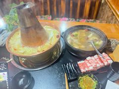 -果松木炭酸菜铜火锅·外婆参鸡汤