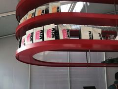 -UNI UNI(环亚凯瑟琳店)