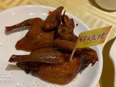 招牌烤乳鸽-石岐佬中山菜馆(张溪店)