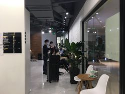 -程Studio