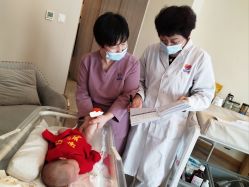 -爱陪伴尊享月子中心(国际店)