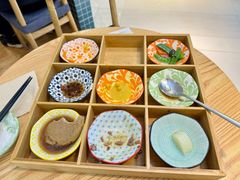 九宫格（盲盒）-轻蔬不用等·素食(江苏路店)