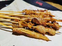 -何师烧烤Pro ·江湖川菜·小龙虾·精酿(太古里旗舰店)