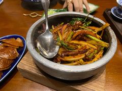 石锅孜然羊肉-君悦酒店·1881·北京烤鸭