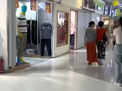 -新华贸购物中心(新华西道店)