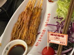 -威记烧嘢·南宁烧烤·超级生牛(绿地店)