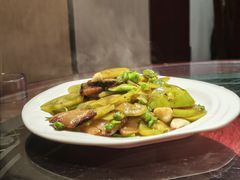 青番茄炒腊肉-老村长土菜馆(湖墅南路店)