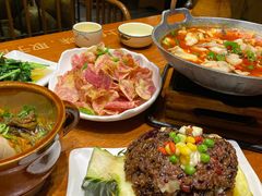 -老滇山寨•云南特色菜•地方菜•民族风情歌舞表演(金碧店)