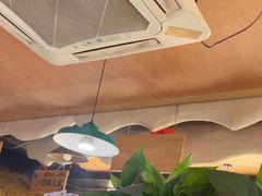 -鱼窝棚柴火铁锅炖(富山屯店)