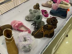 -UGG(燕莎奥特莱斯购物中心店)