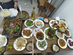 -聚农庄民宿农家院(梨木台东山店)