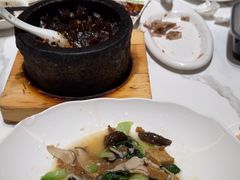 -梅利汴京烤鸭•开封豫菜地标店(东大街店)