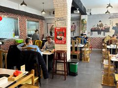 -亮健容天生蚝烧烤自助(交道口直营店)