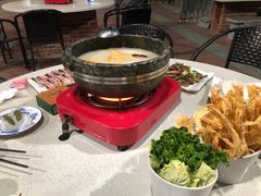 -墨脱石锅椰子鸡•香草鸭•东山羊(大东海店)