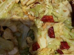 -阿瓦山寨·湘菜现炒·剁椒鱼头王(咸阳总店)